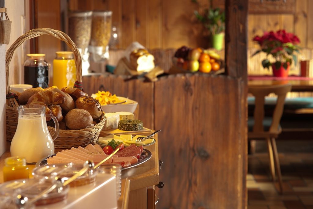 breakfast-801827_1280