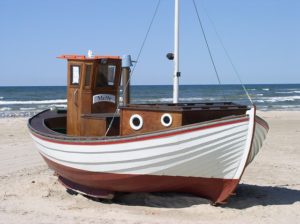 fishing-boat-49523_640